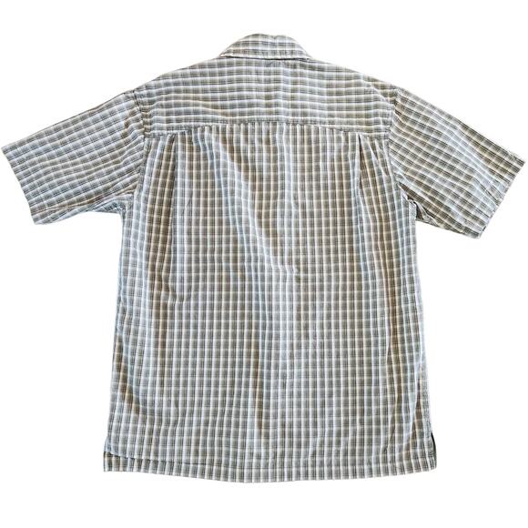 Mens Wrangler Outdoor short sleeve button-down size medium - Picture 6 of 6